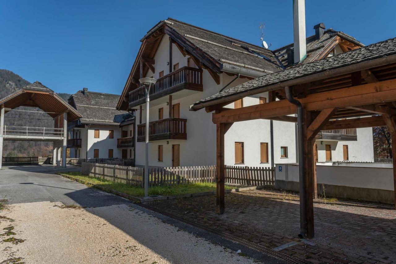 Golf View Apt With Parking And Mountain View! Lejlighed Tarvisio Eksteriør billede