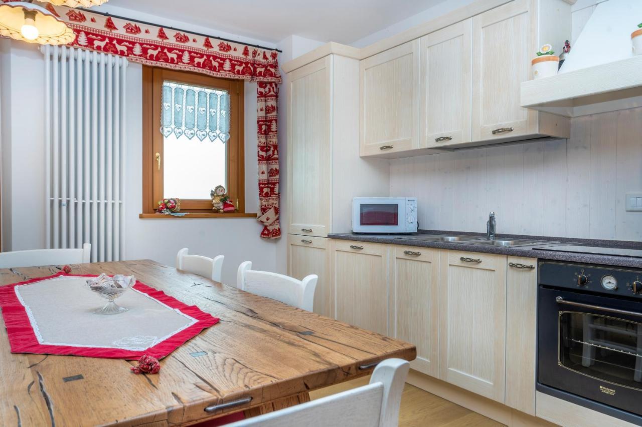 Golf View Apt With Parking And Mountain View! Lejlighed Tarvisio Eksteriør billede
