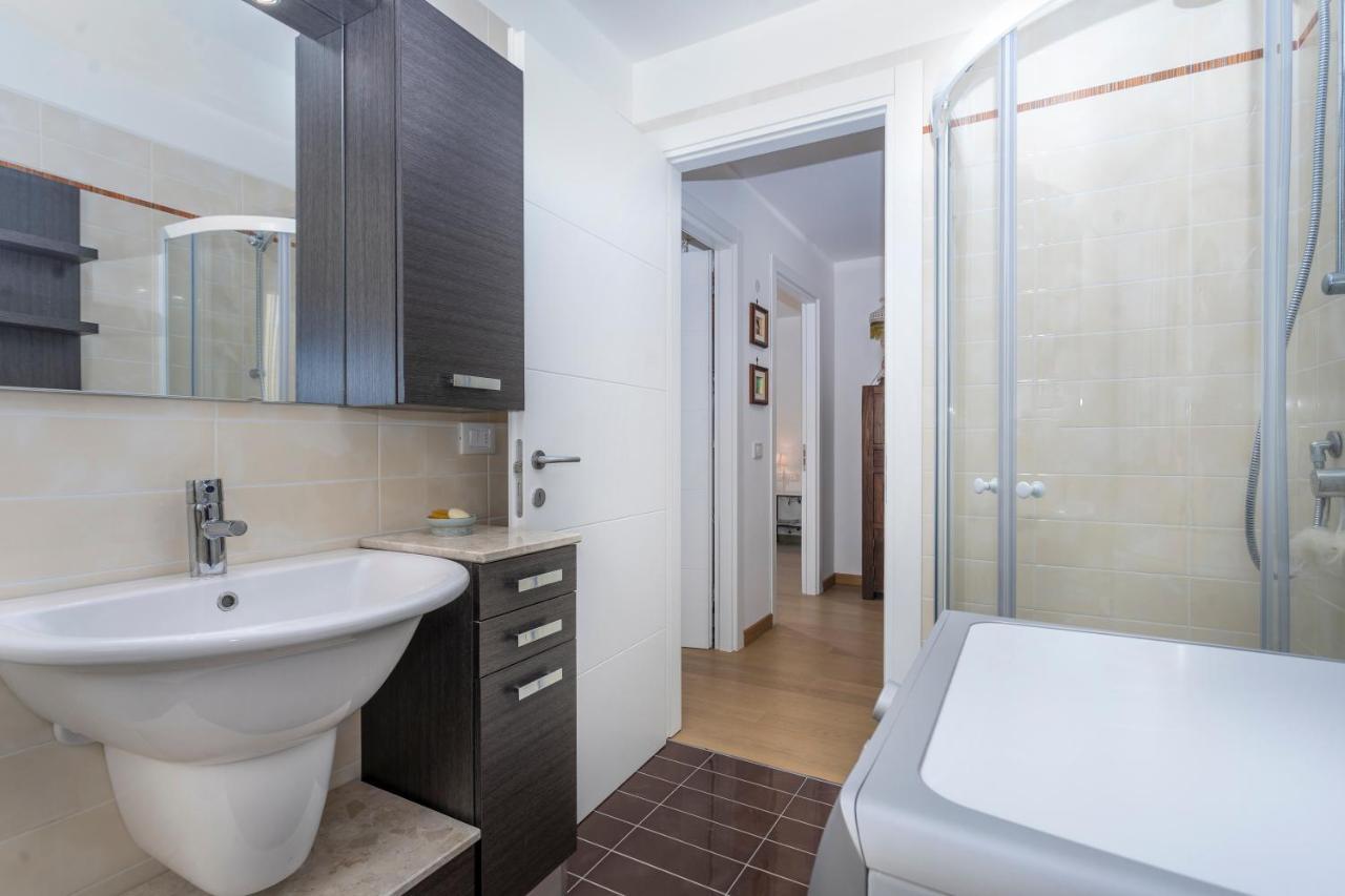 Golf View Apt With Parking And Mountain View! Lejlighed Tarvisio Eksteriør billede