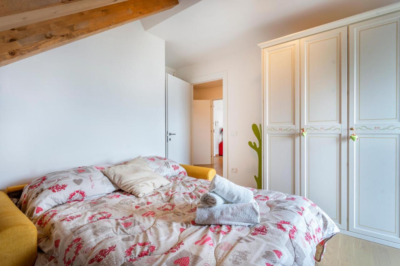 Golf View Apt With Parking And Mountain View! Lejlighed Tarvisio Eksteriør billede